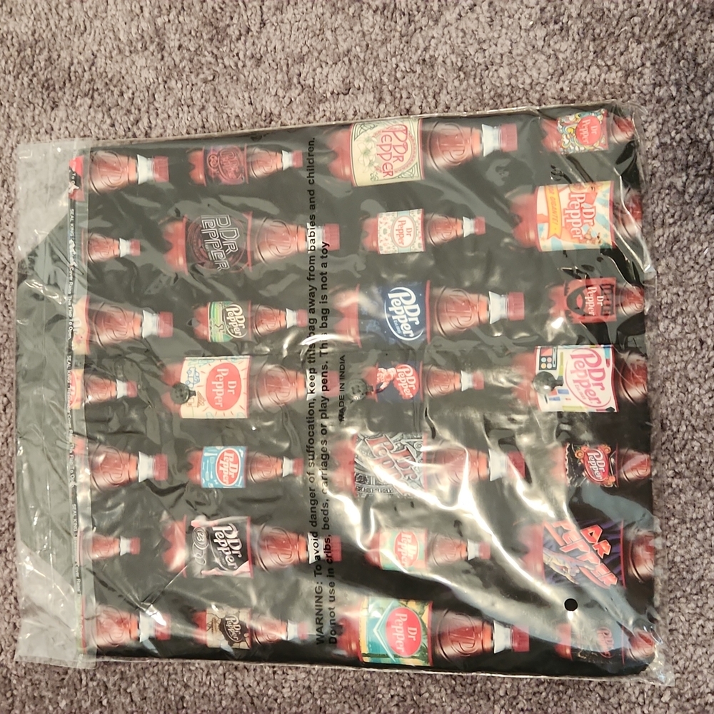 Dr. Pepper button down - Picture 4 of 4